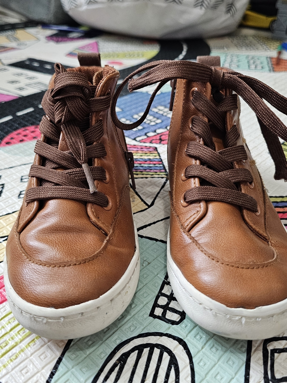 Cat & Jack Tan/Brown High-Top Kids Dress Sneakers